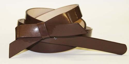 .75 Inch Brown Skinny Bow Belt for Women in Medium